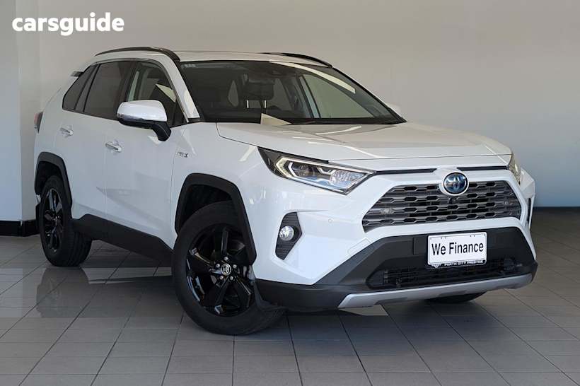 White 2021 Toyota RAV4 SUV CRUISER 4X4