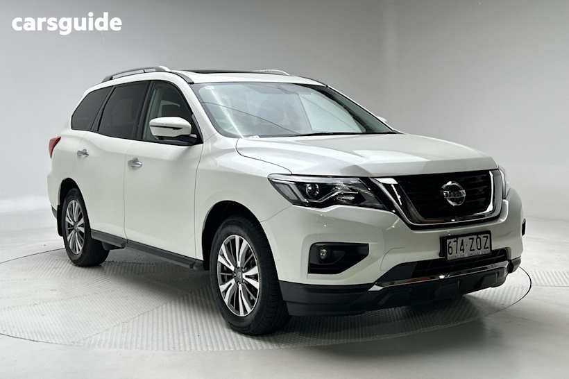 White 2019 Nissan Pathfinder SUV ST-L F