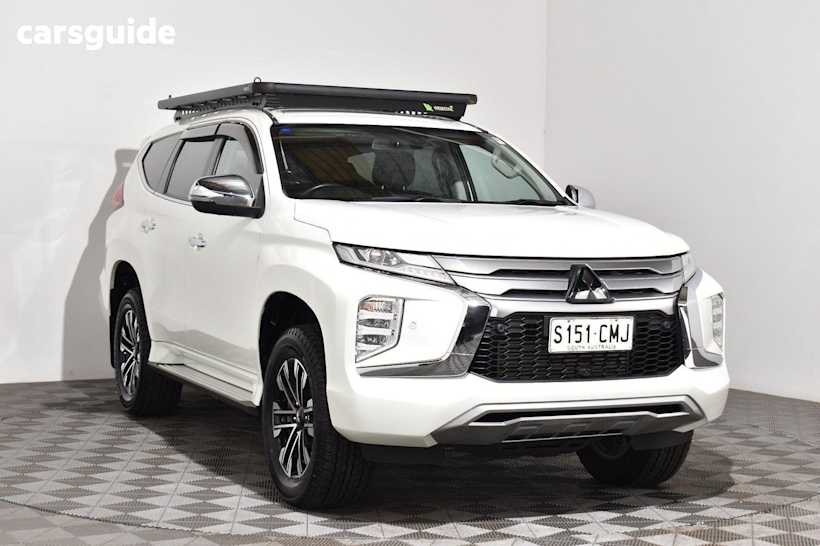 White 2021 Mitsubishi Pajero Sport SUV EXCEED 4X4