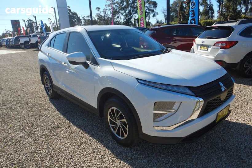 White 2023 Mitsubishi Eclipse Cross SUV ES F