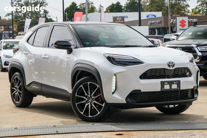White 2024 Toyota Yaris Cross SUV GR SPORT F