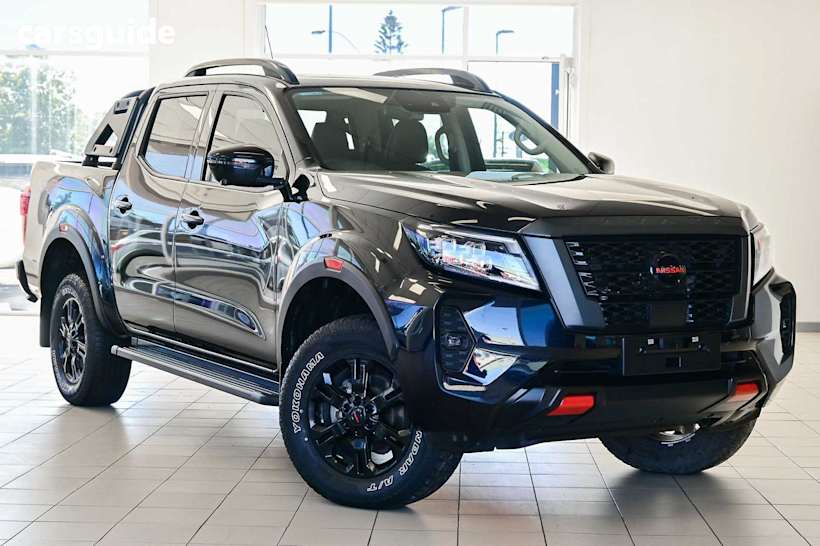 Black 2021 Nissan Navara Ute Tray PRO-4X 4X4