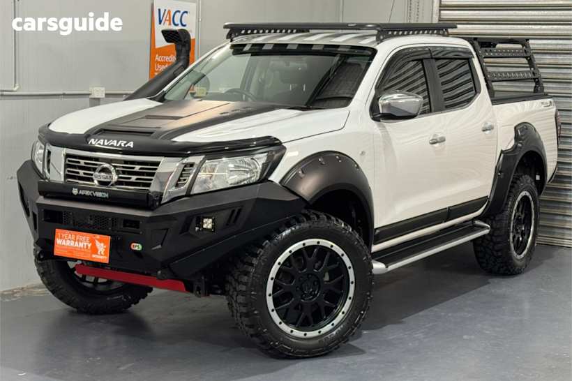 White 2018 Nissan Navara Ute Tray RX 4X4