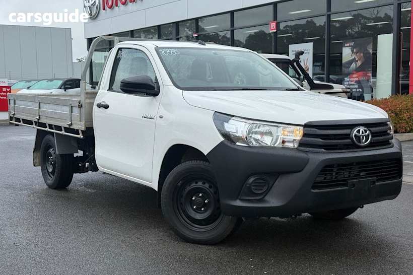 White 2018 Toyota Hilux Ute Tray WORKMATE R