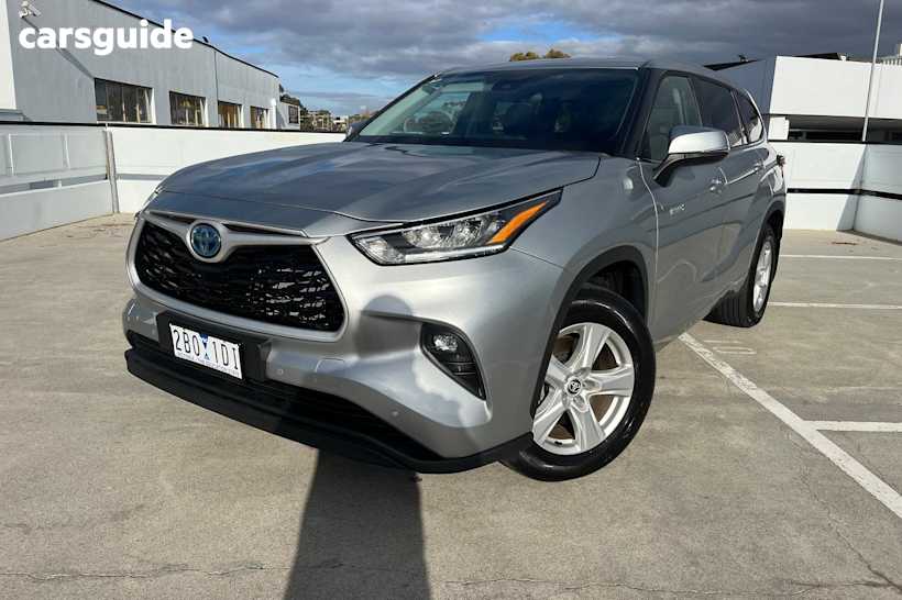 Silver 2024 Toyota Kluger SUV GX 4X4