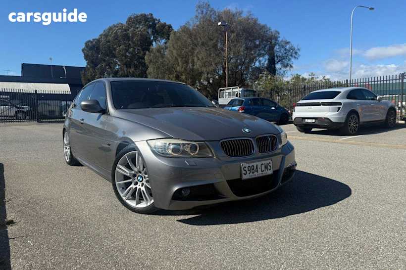 Grey 2009 BMW 323I Sedan