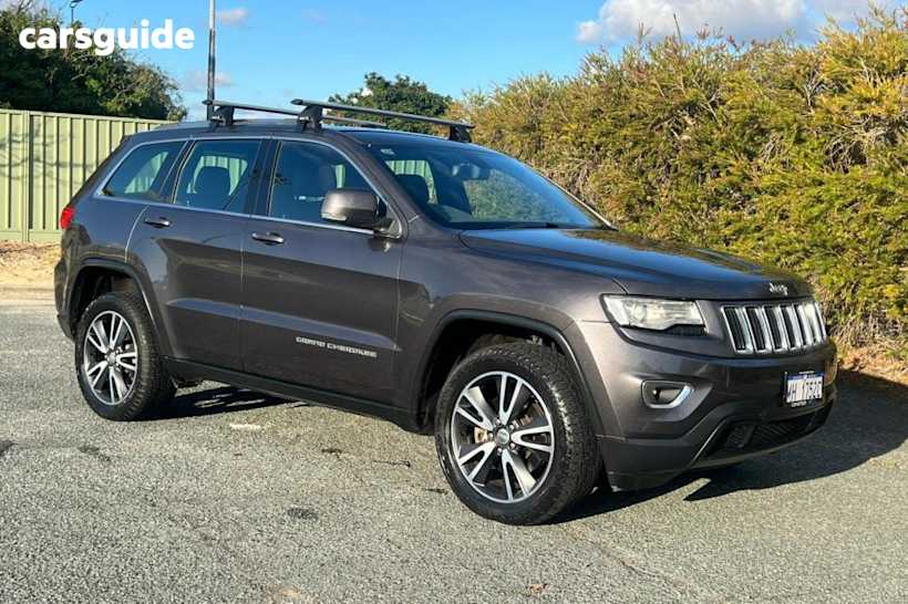Grey 2015 Jeep Grand Cherokee Wagon Laredo (4X4)