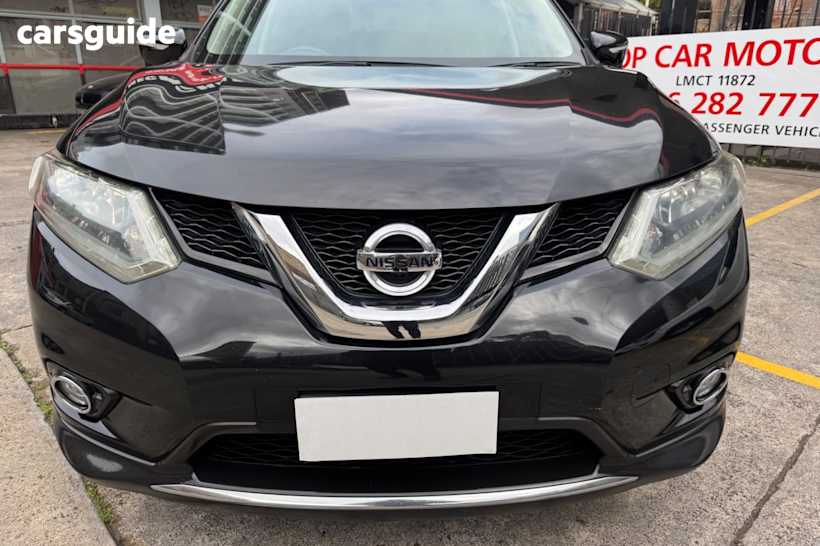 Black 2014 Nissan X-Trail Wagon St-L (4X4)