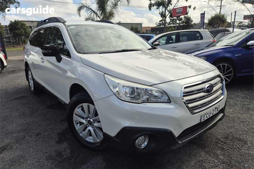 White 2015 Subaru Outback Wagon 2.0D