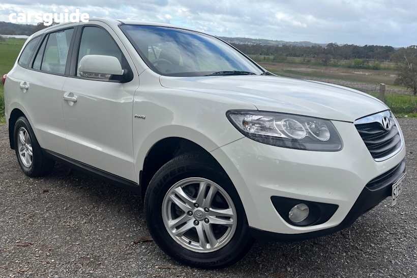 White 2011 Hyundai Santa FE SUV SLX 4X4