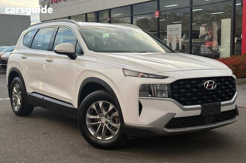 White 2022 Hyundai Santa FE SUV 4X4