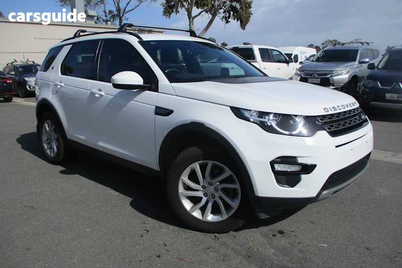 White 2017 Land Rover Discovery Sport SUV TD4 SE 4WD