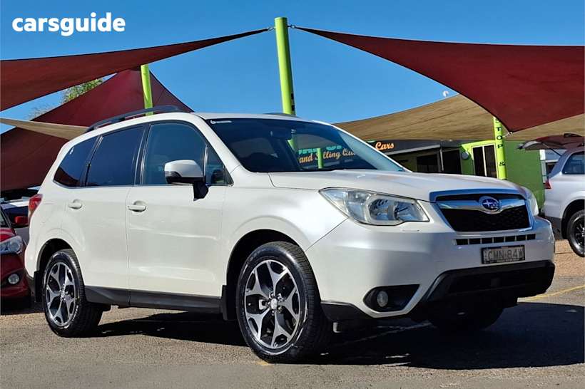 White 2012 Subaru Forester SUV 2.0D-S 4WD