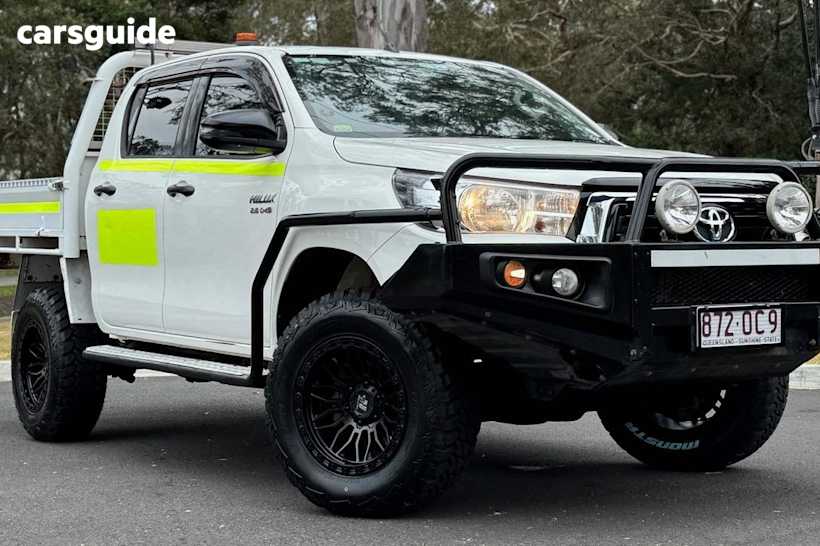 White 2019 Toyota Hilux Double Cab Chassis Sr (4X4)
