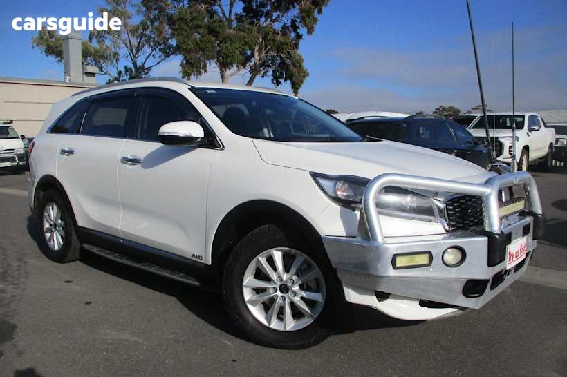 White 2019 Kia Sorento SUV SI 4X4
