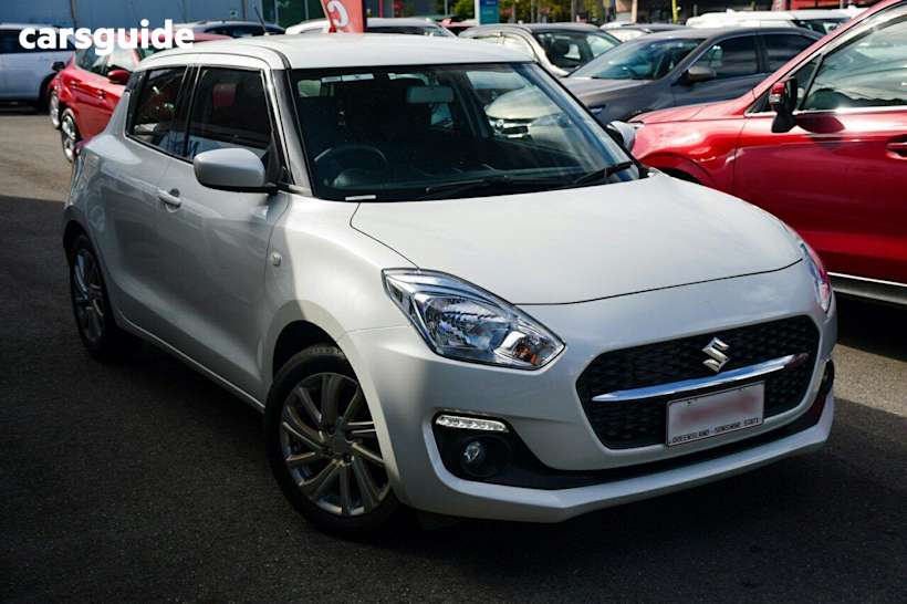 White 2023 Suzuki Swift Hatchback Gl Navi