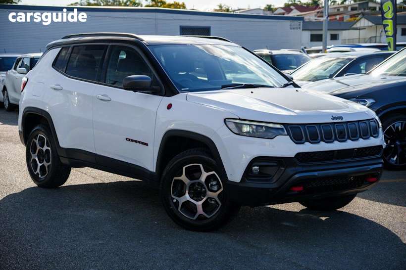 White 2023 Jeep Compass Wagon Trailhawk