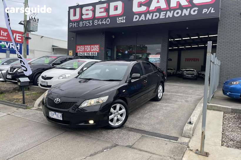Black 2009 Toyota Camry Sedan Touring Se
