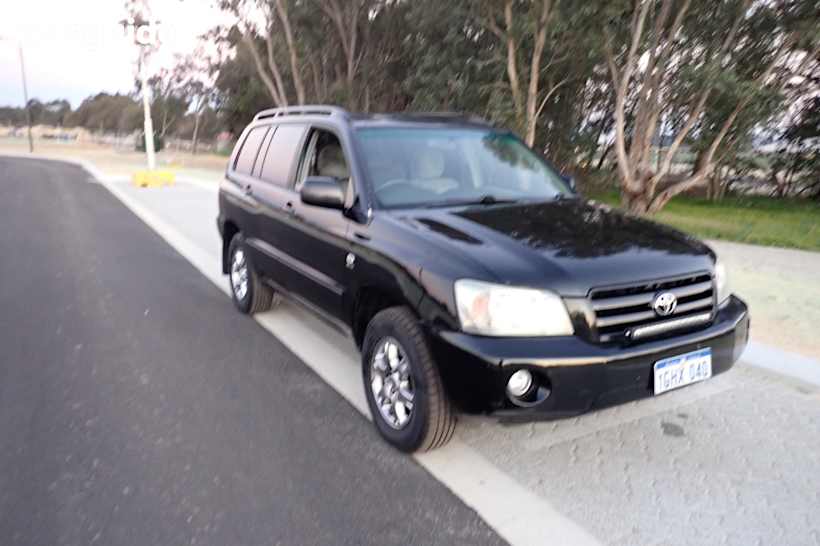 Black 2005 Toyota Kluger Wagon Cvx (4X4)