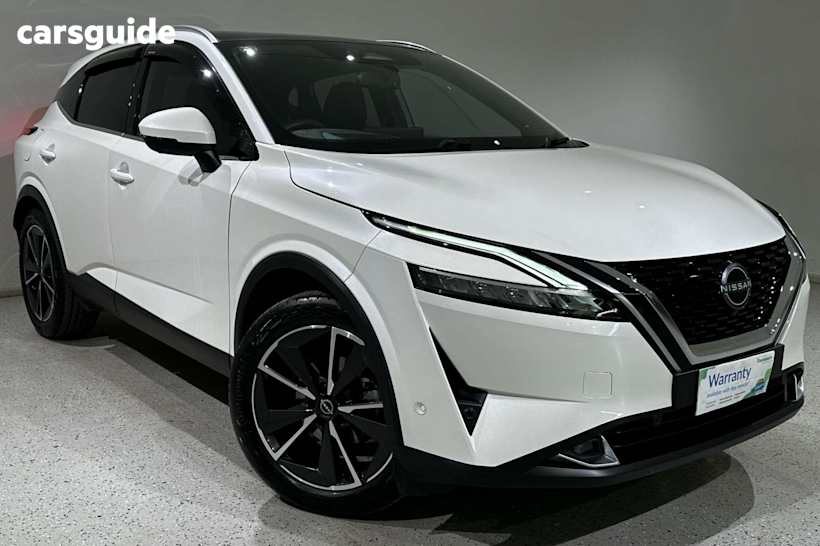 White 2023 Nissan Qashqai SUV TI F