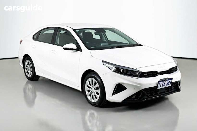 White 2023 Kia Cerato Sedan S