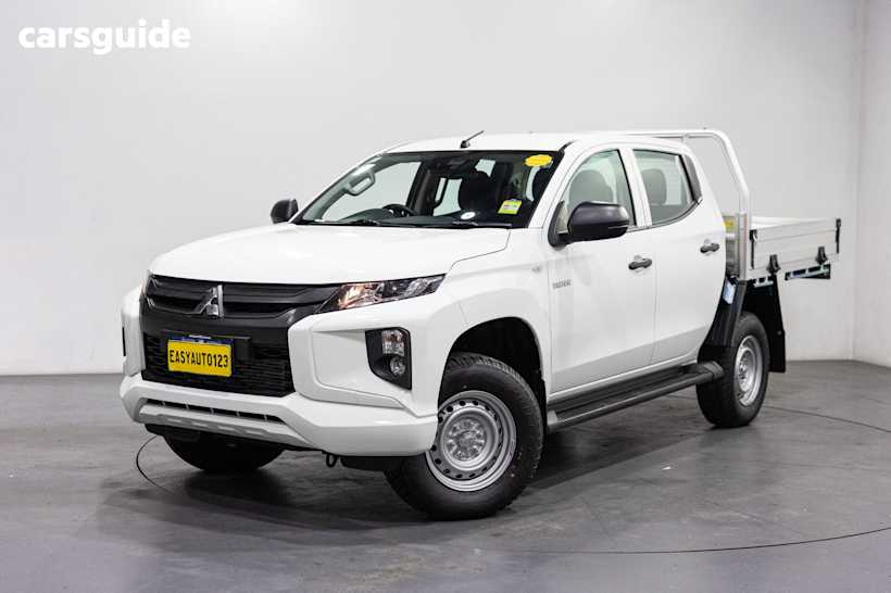 White 2024 Mitsubishi Triton Double Cab Chassis Glx (4X4)