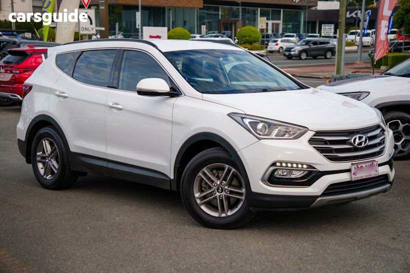 White 2017 Hyundai Santa FE Wagon Active Crdi (4X4)