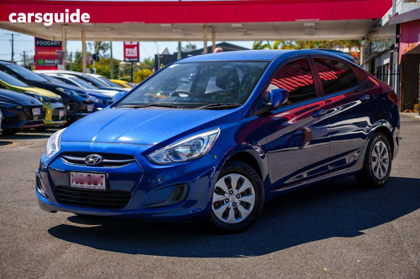 Blue 2015 Hyundai Accent Hatchback Active