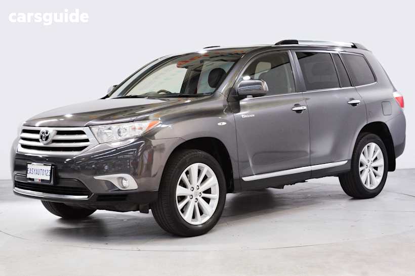 Grey 2013 Toyota Kluger Wagon Grande (4X4)