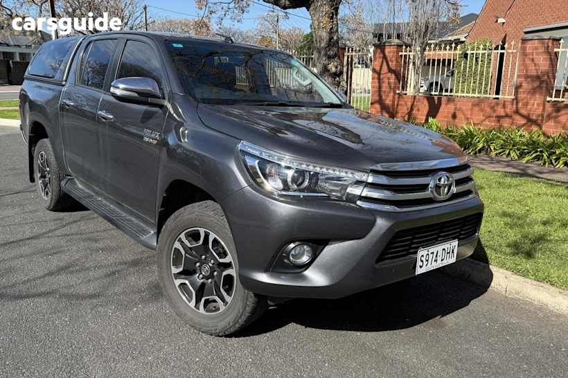 Grey 2017 Toyota Hilux Dual Cab Utility Sr5 (4X4)