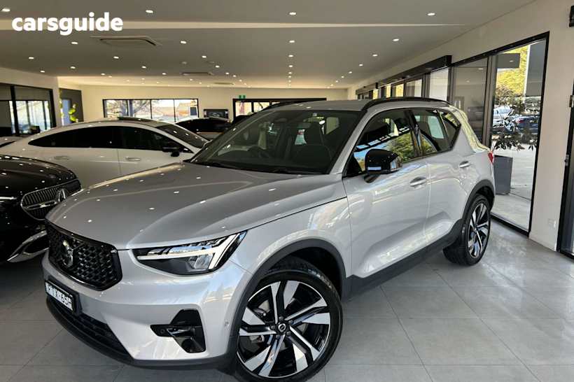 Silver 2022 Volvo XC40 Wagon Ultimate B5 Dark Mhev