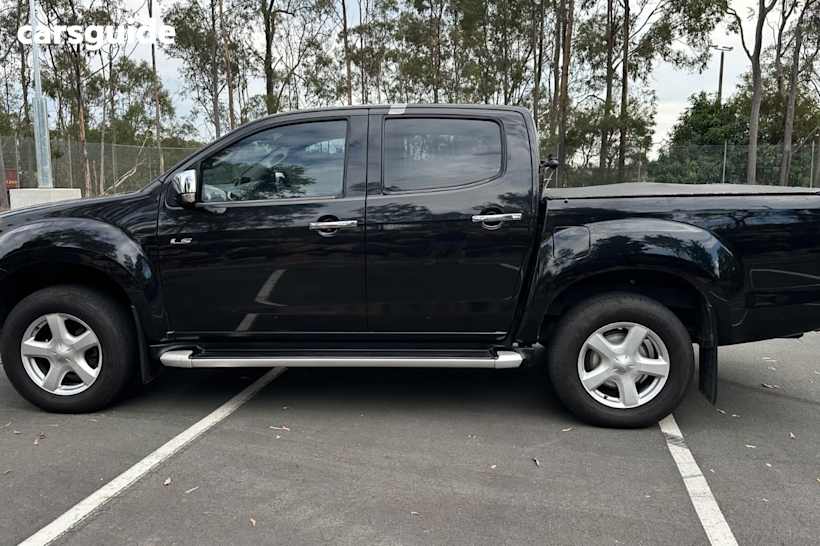 Black 2012 Isuzu D-MAX Crew Cab Utility Ls (4X2)