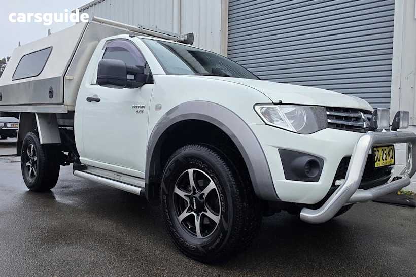 White 2012 Mitsubishi Triton Cab Chassis Glx (4X4)