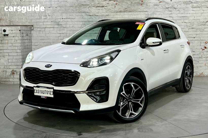 White 2018 Kia Sportage Wagon Gt-Line (Awd)