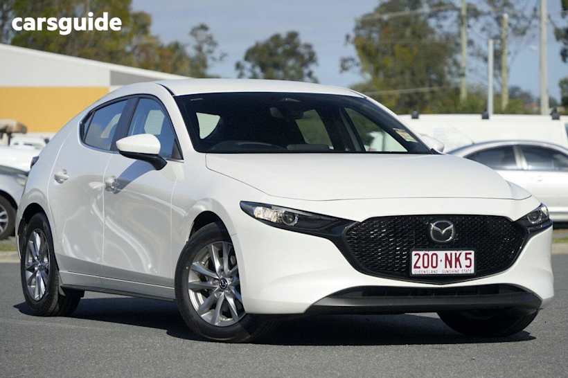 White 2024 Mazda 3 Hatchback G20 Pure