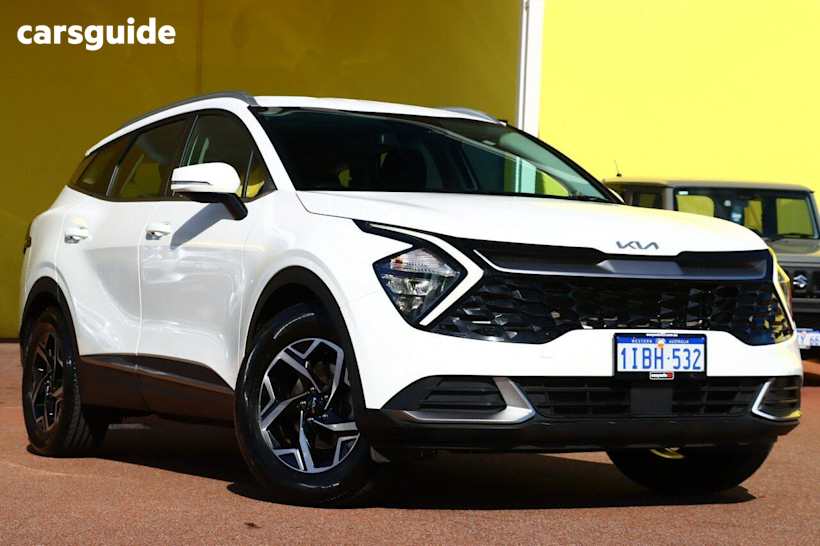 White 2023 Kia Sportage Wagon S (Fwd)