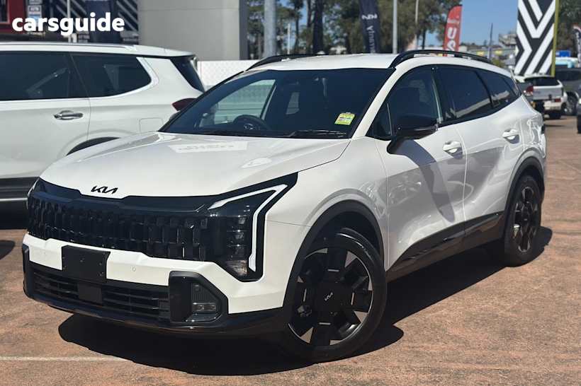 White 2025 Kia Sportage Wagon Sx+ (Awd)
