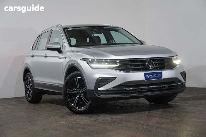 Silver 2023 Volkswagen Tiguan Wagon 110Tsi Life