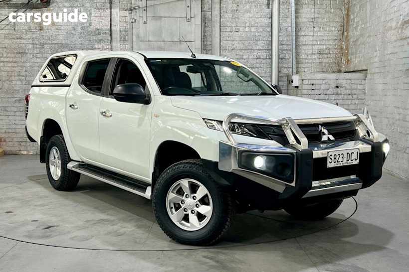 White 2019 Mitsubishi Triton Double Cab Pick Up Glx Plus (4X4)