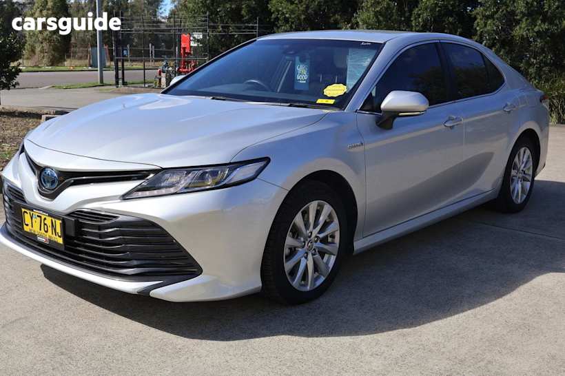 Silver 2020 Toyota Camry Sedan Ascent