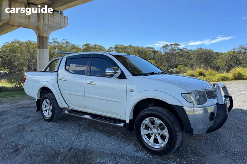White 2013 Mitsubishi Triton Double Cab Utility Glx-R (4X4)