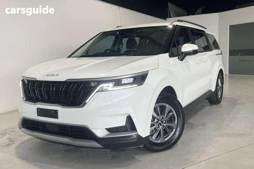 White 2023 Kia Carnival SUV S F