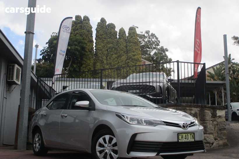 Silver 2017 Toyota Corolla Sedan ASCENT F