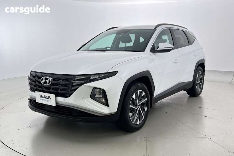 White 2022 Hyundai Tucson SUV ELITE F