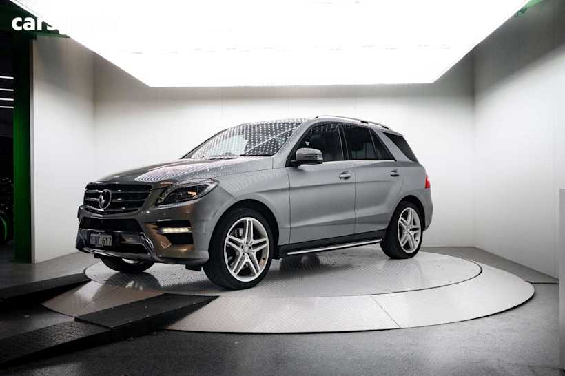 Silver 2014 Mercedes-Benz ML SUV ML400 4X4