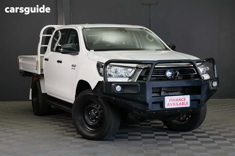 White 2022 Toyota Hilux Double Cab Chassis Sr (4X4)