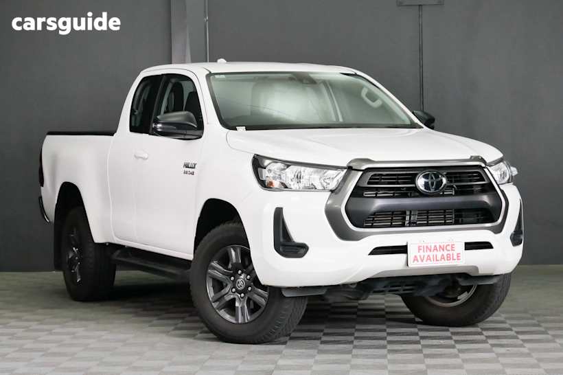 White 2023 Toyota Hilux X Cab Pickup Sr Hi-Rider (4X2)