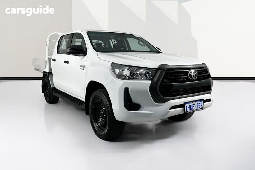 White 2022 Toyota Hilux Double Cab Chassis Sr (4X4)