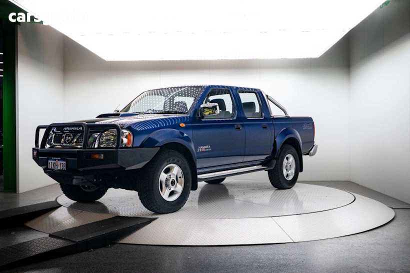 Blue 2014 Nissan Navara Ute Tray ST-R 4X4