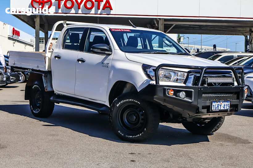 White 2018 Toyota Hilux Ute Tray SR 4X4